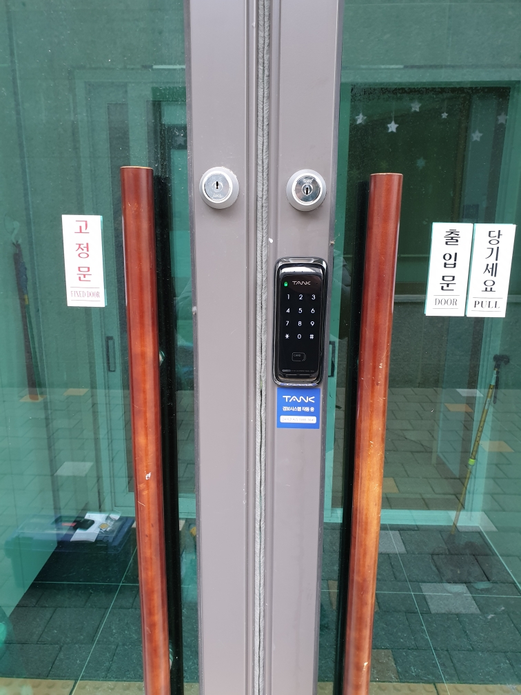 3699102526_h4cpkqN1_6ac62acb1b293224d1b43d4617a40fbb5b9be7b2.jpg 이미지크게보기